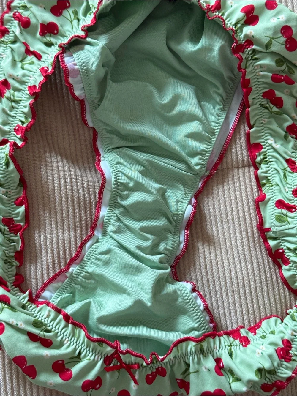 PINK by Frankie’s Bikinis Hudson Set Cherry Hearts Green Cheeky Ruffle Large
